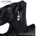 E-706 xuping moda más reciente diseño linterna forma diseño sintético zircon damas pendientes